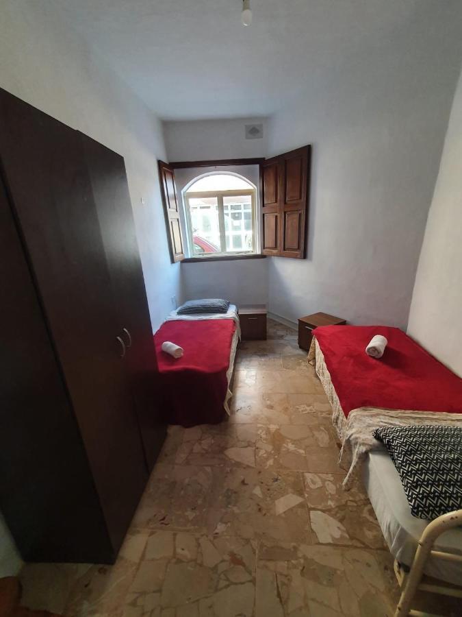 Oleander Butts Inn Żebbuġ Екстериор снимка