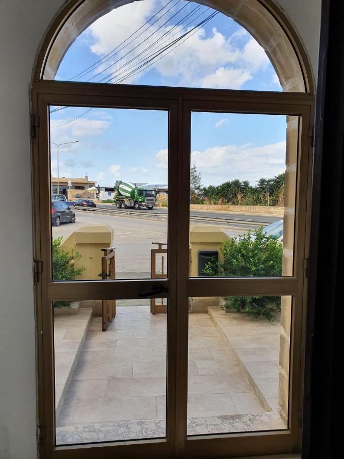 Oleander Butts Inn Żebbuġ Екстериор снимка